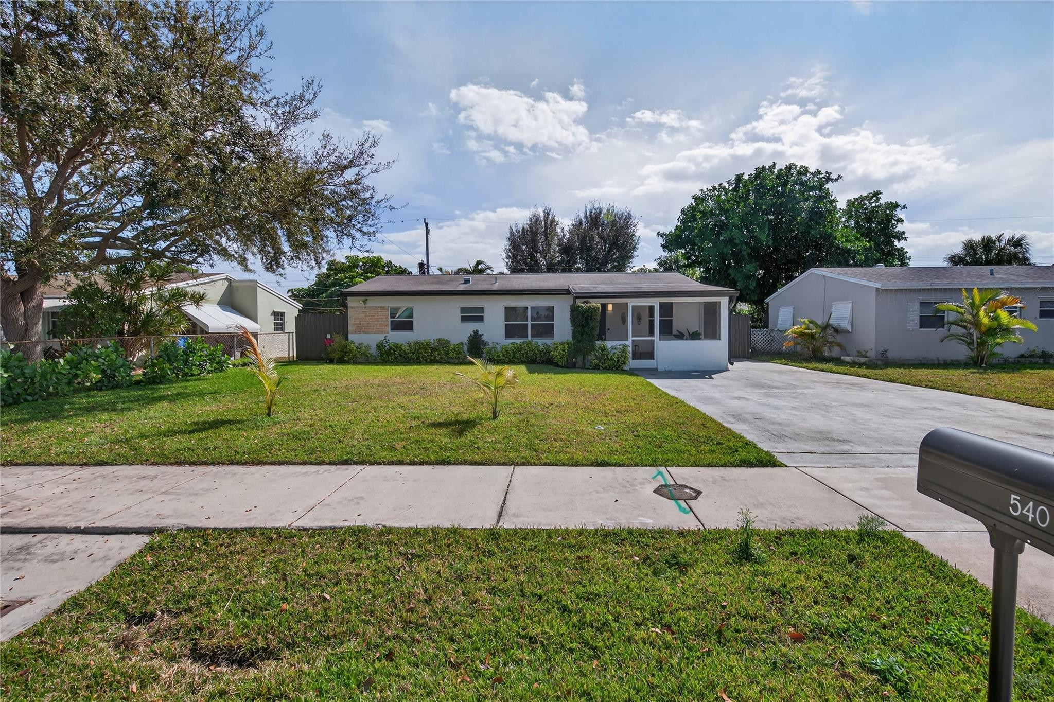 Collier Estates 1st Add 4 - Residential Lease