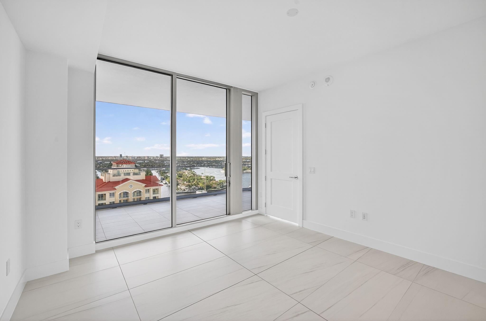 Selene Oceanfront - Residential Lease