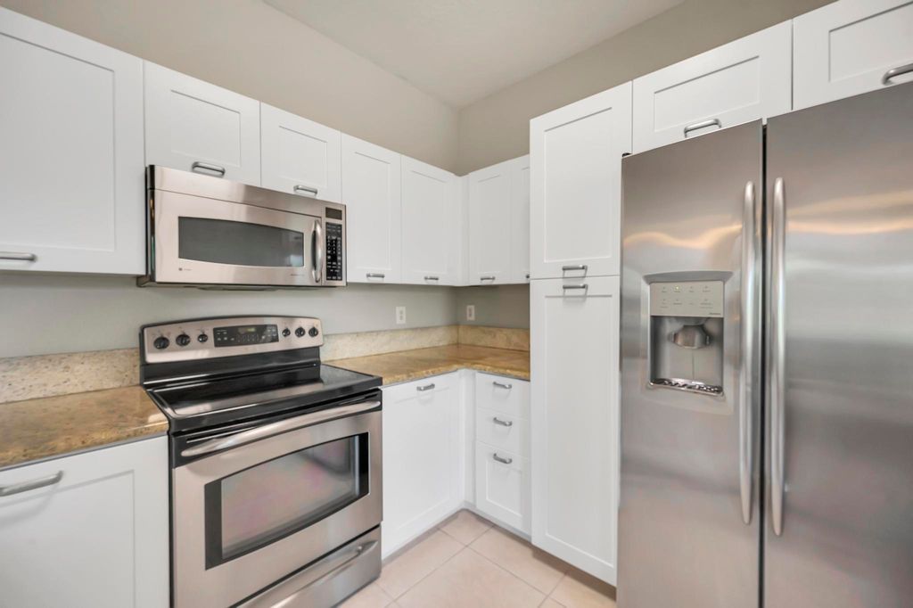 Photo of 40 SE Sedona Circle #202, Stuart, FL 34994 (MLS # B26014134)