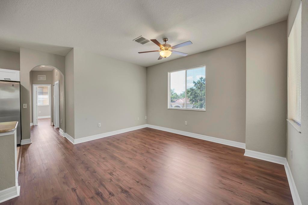 Photo of 40 SE Sedona Circle #202, Stuart, FL 34994 (MLS # B26014134)