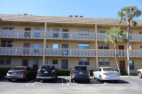 5961 NW 61st Ave Unit 203, Tamarac, FL MLS: F10472880