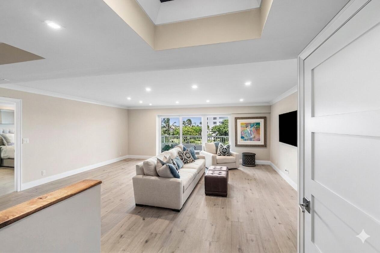 600 S Ocean Boulevard 407, Boca Raton, FL, 33432/$1,250,000 2 600 S Ocean Boulevard 407