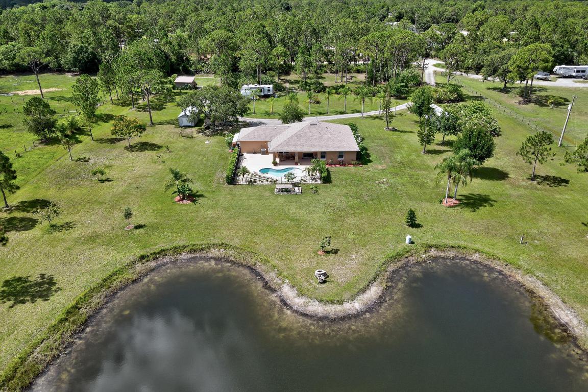 FELLSMERE FARMS CO S/D OF UNSURVEYED TWP 31 RNG 37 - Residential