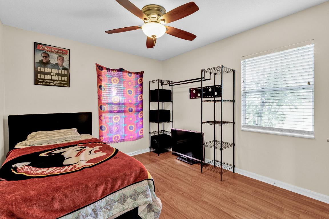 FELLSMERE FARMS CO S/D OF UNSURVEYED TWP 31 RNG 37 - Residential