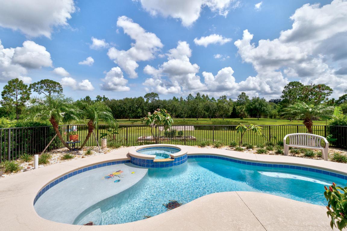 FELLSMERE FARMS CO S/D OF UNSURVEYED TWP 31 RNG 37 - Residential