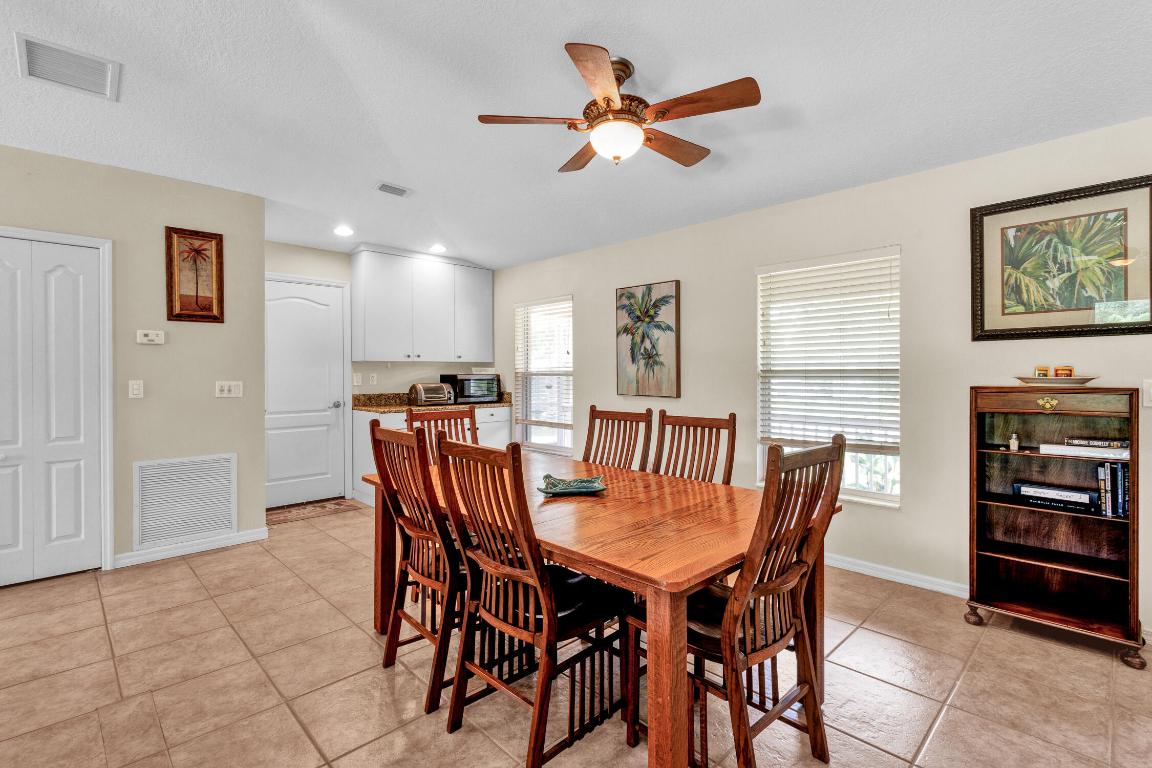 FELLSMERE FARMS CO S/D OF UNSURVEYED TWP 31 RNG 37 - Residential