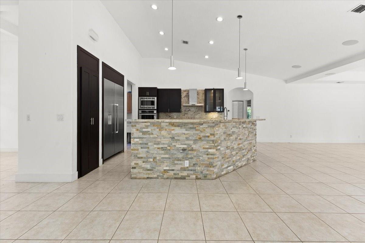 Da Silva 150-32 B - Residential Lease