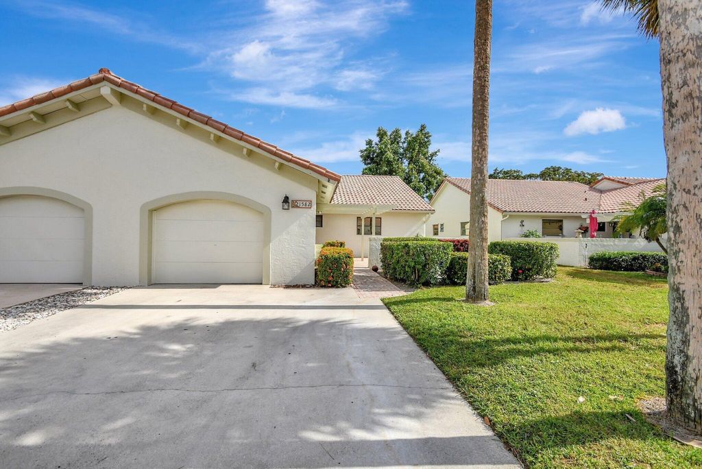 Photo of 21582 Guadalajara Avenue, Boca Raton, FL 33433 (MLS # R11041124)