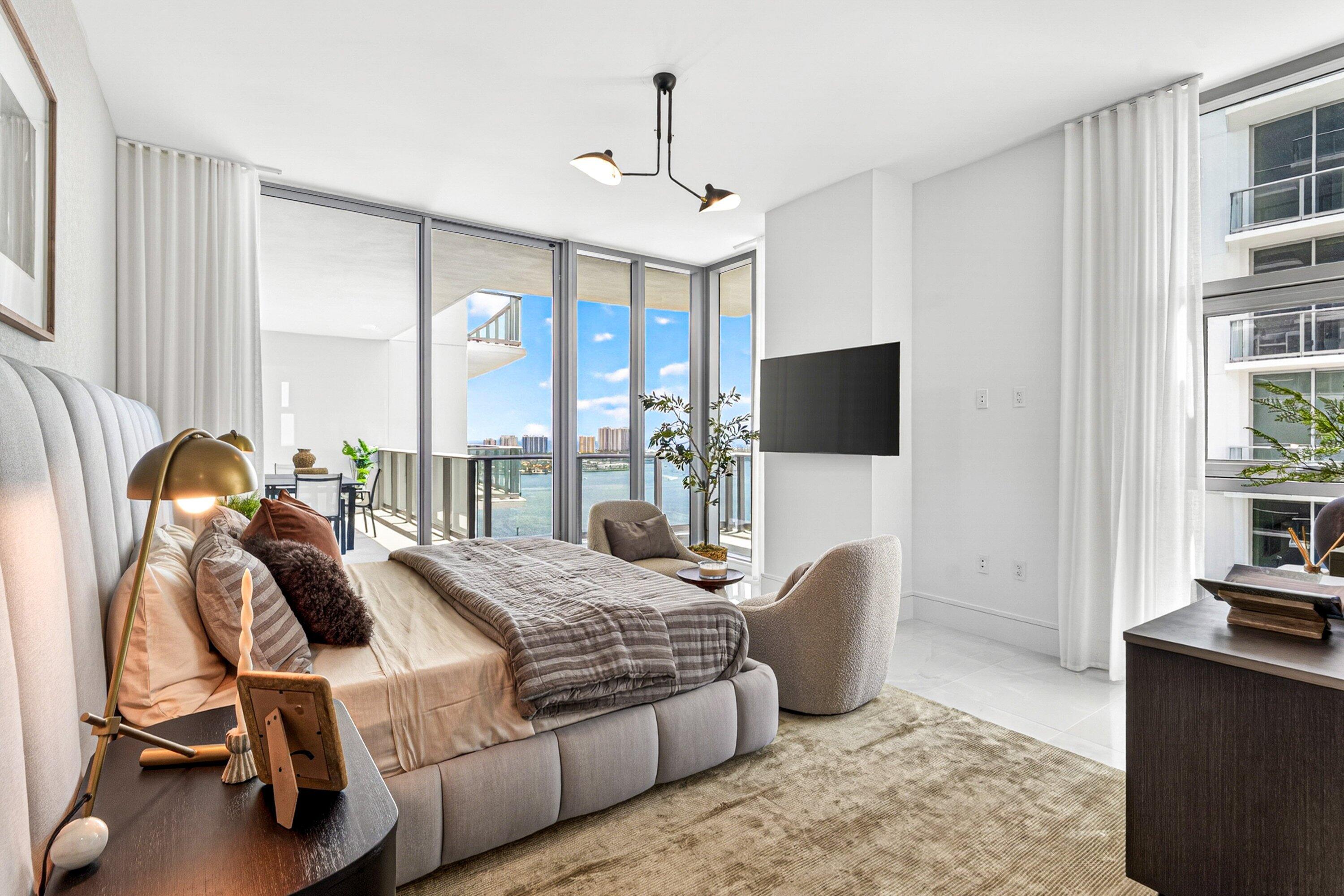 NAUTILUS 220 CONDO - Residential