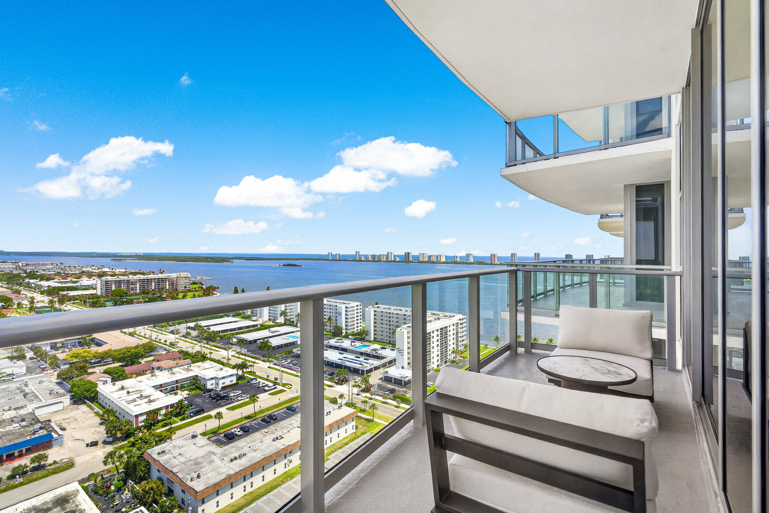 NAUTILUS 220 CONDO - Residential