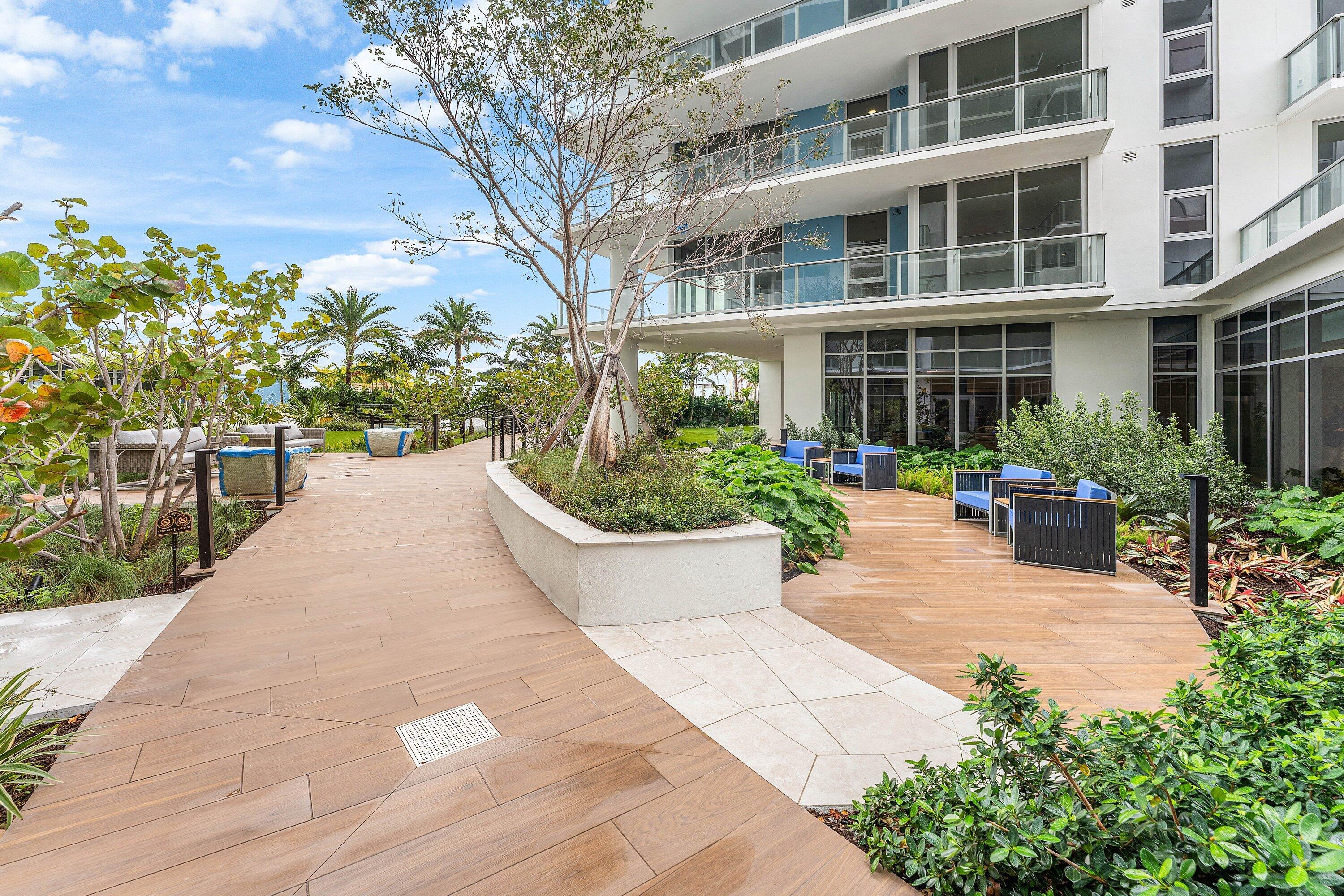 NAUTILUS 220 CONDO - Residential