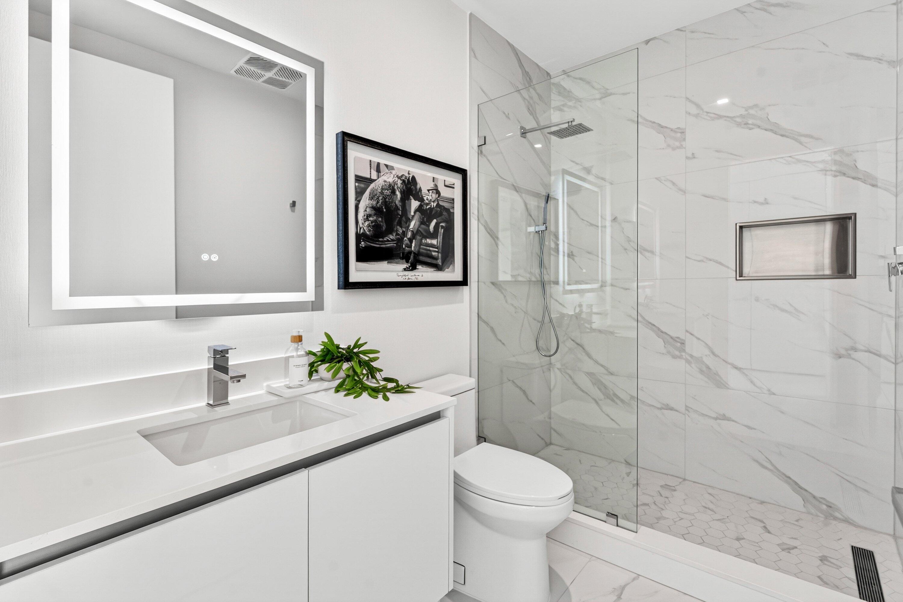 NAUTILUS 220 CONDO - Residential