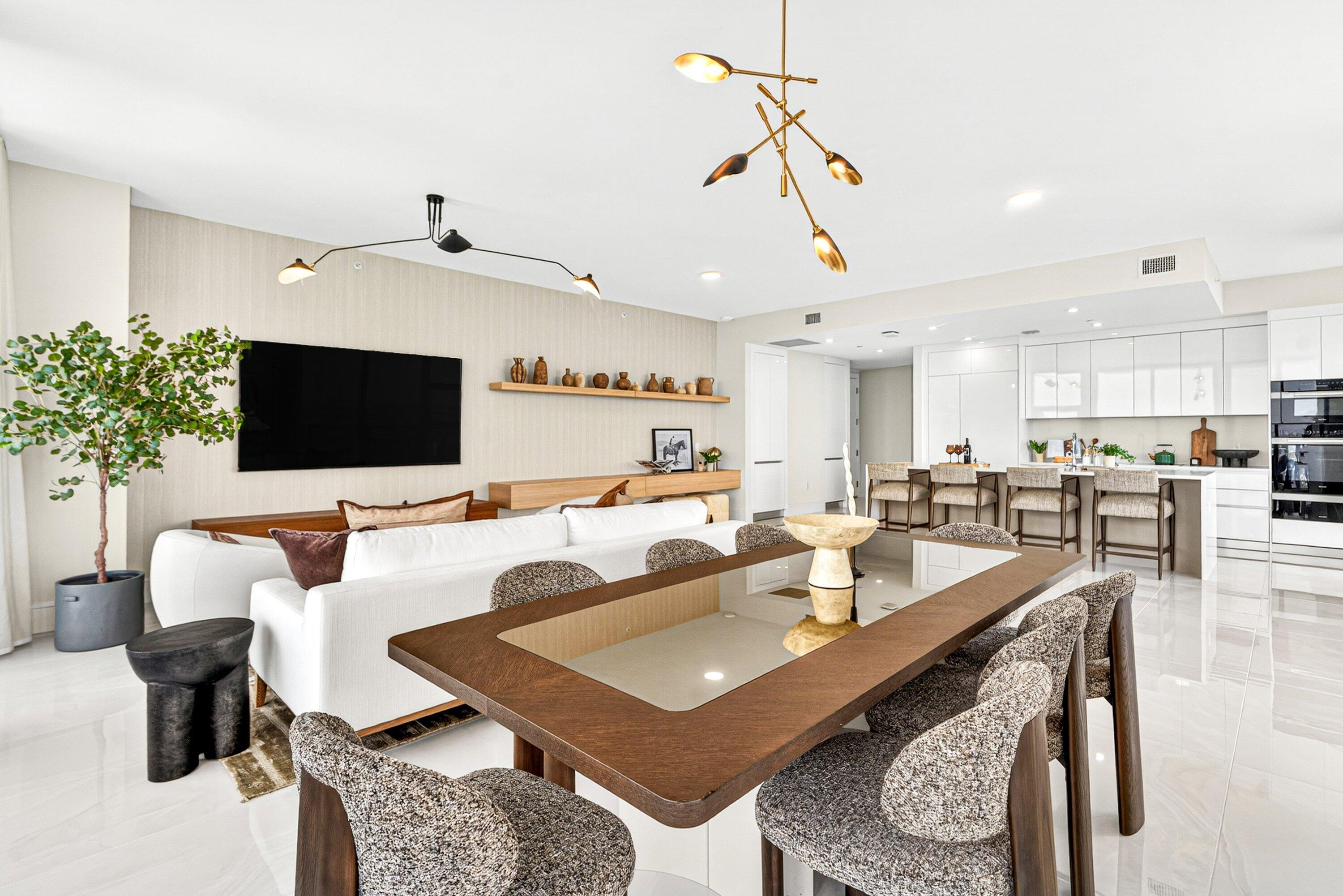 220 Lake Shore Drive 2023