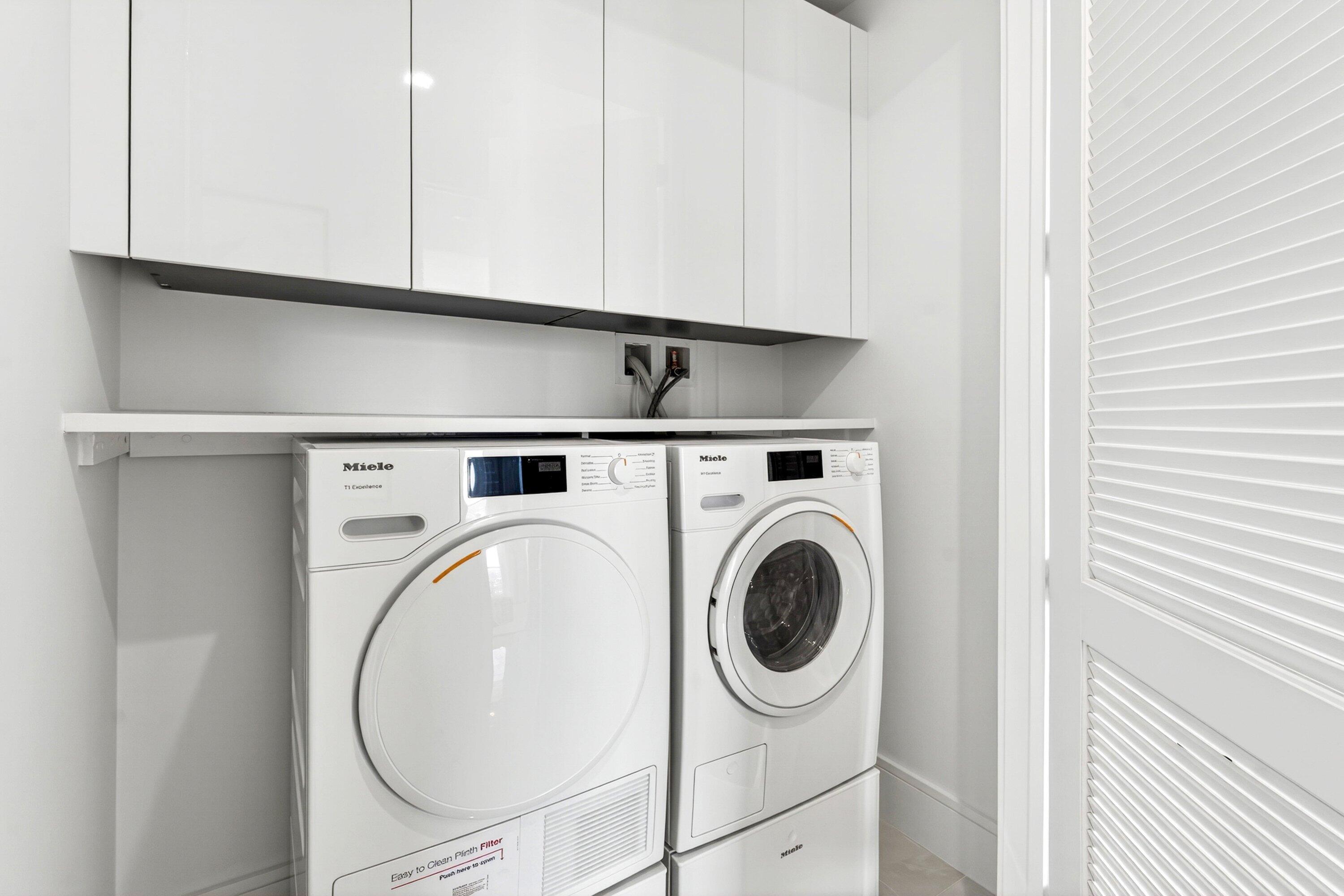 NAUTILUS 220 CONDO - Residential