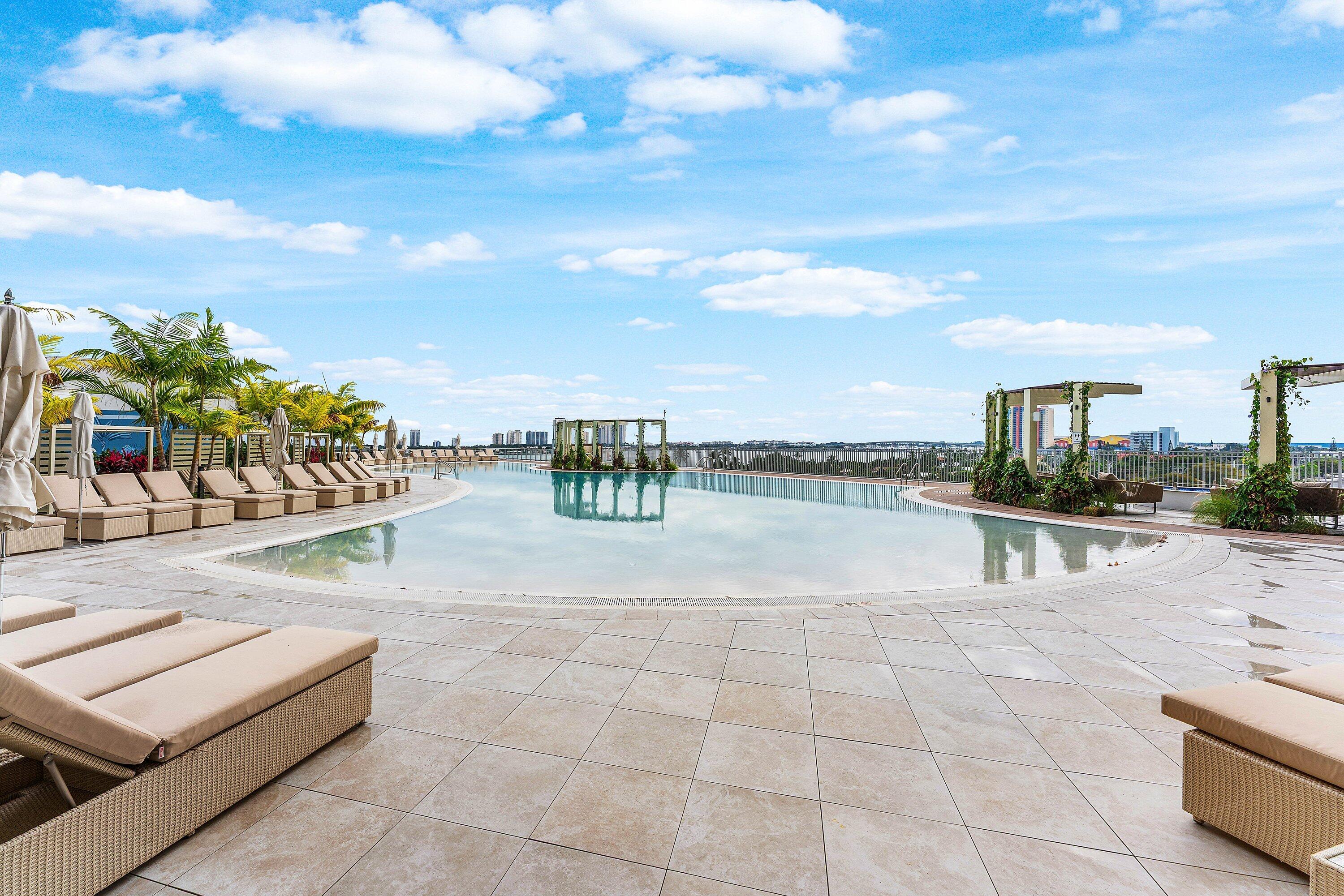 NAUTILUS 220 CONDO - Residential