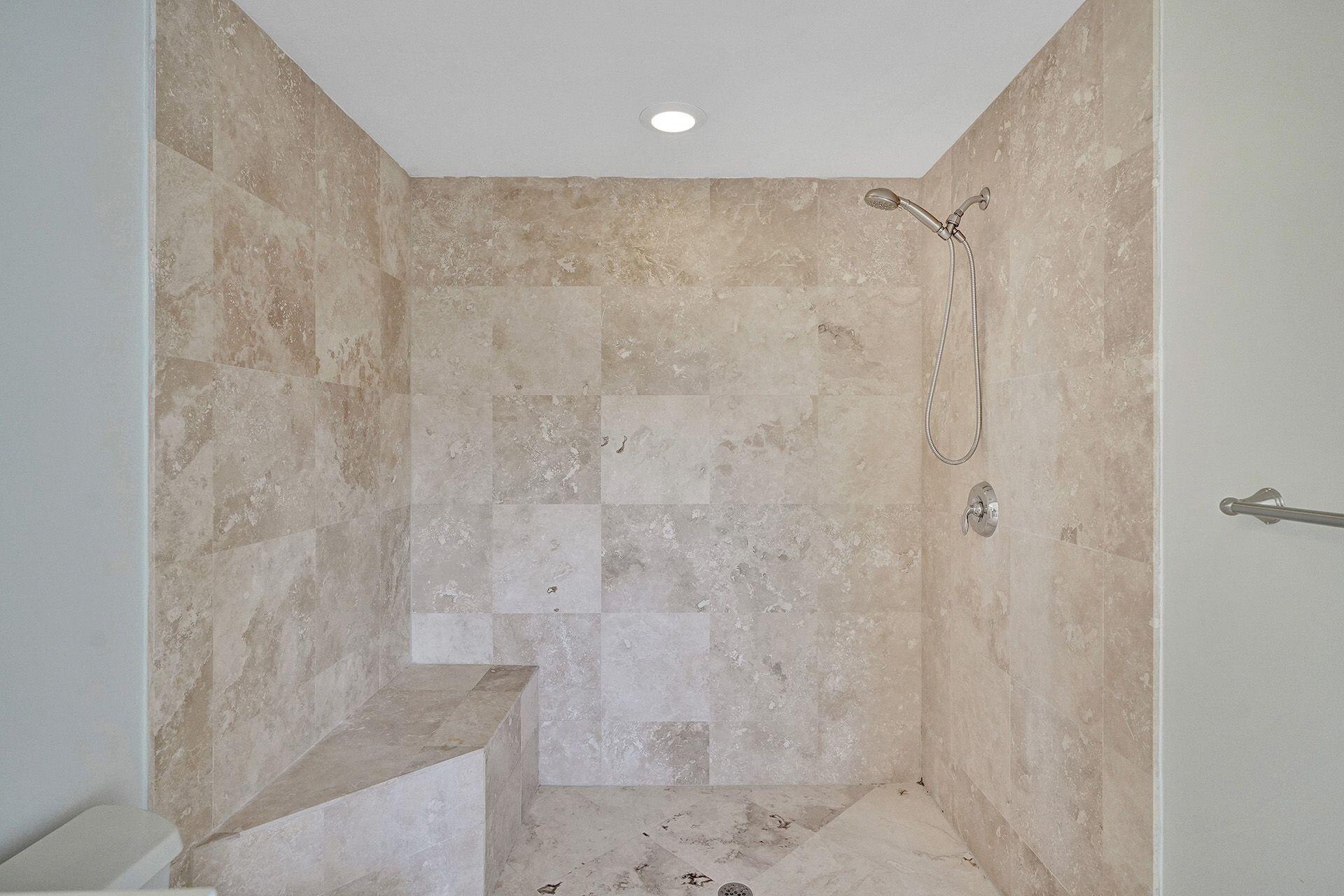 ISLAND BREEZE AT DEERFIELD BEACH - Residential