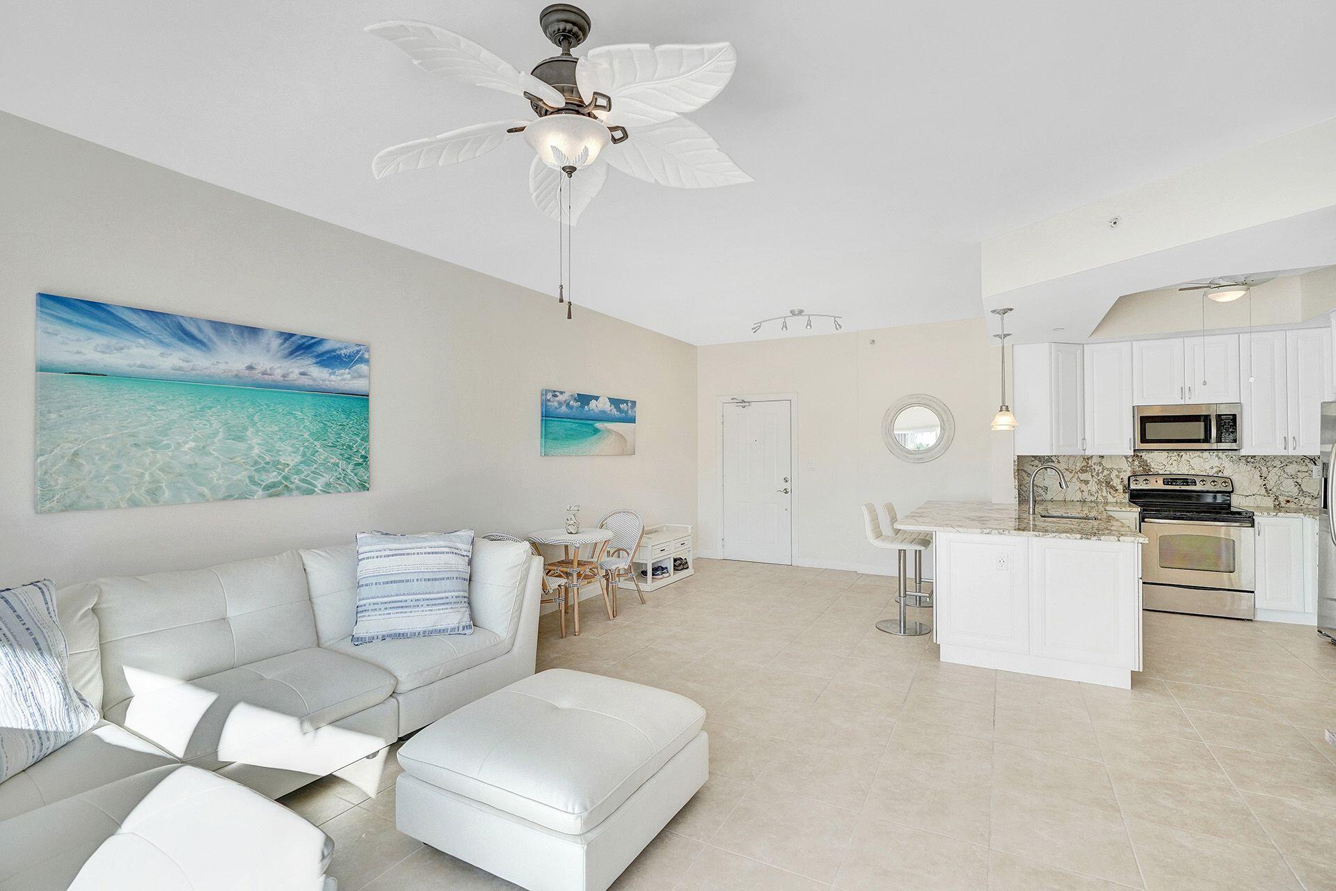 ISLAND BREEZE AT DEERFIELD BEACH - Residential