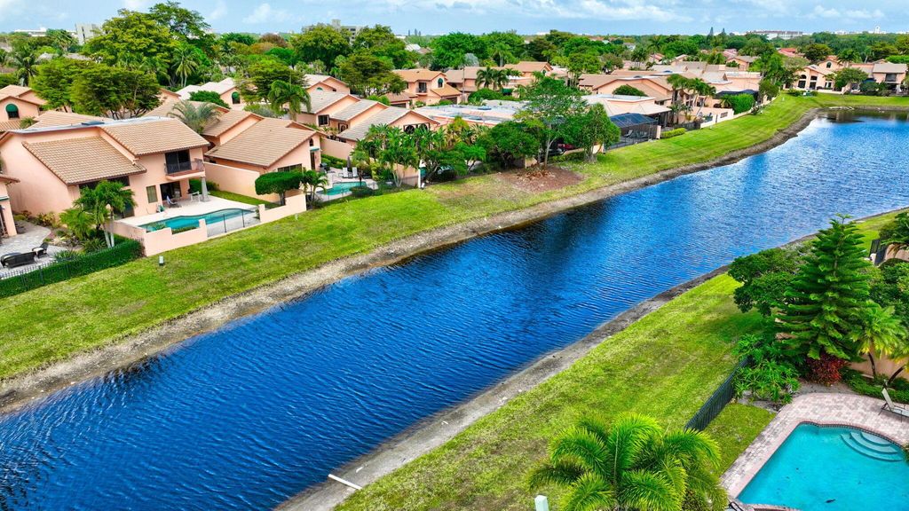 Photo of 6555 Via Benita, Boca Raton, FL 33433 (MLS # R11081901)