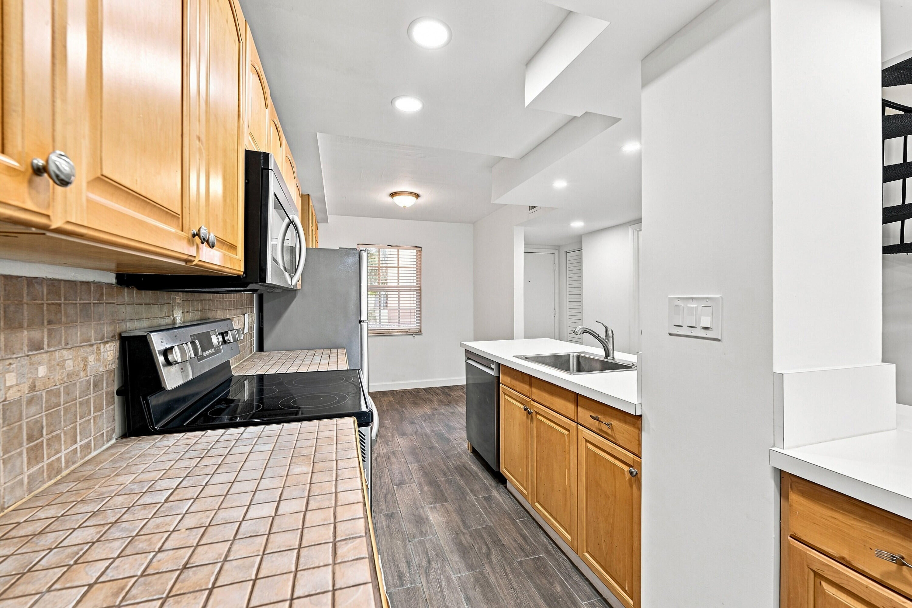 640 TENNIS CLUB Drive 307