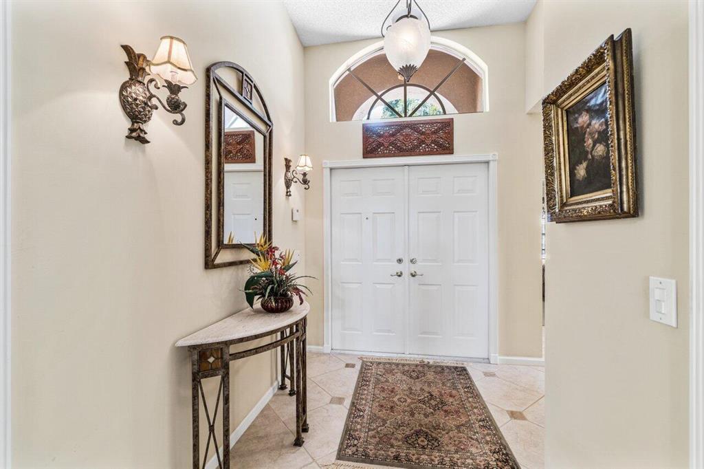 Valencia Lakes - Residential