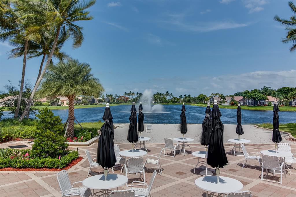 Valencia Lakes - Residential