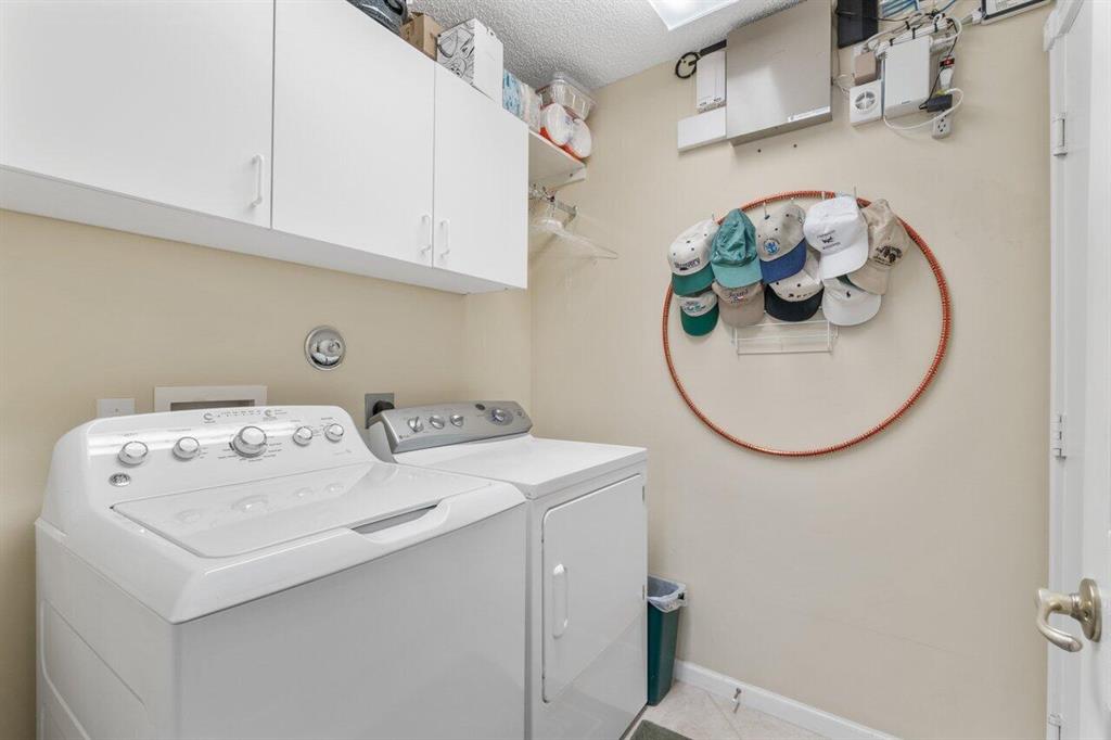 Valencia Lakes - Residential