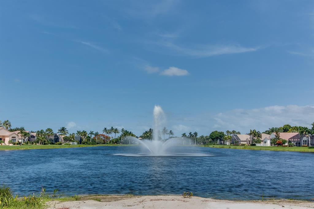 Valencia Lakes - Residential