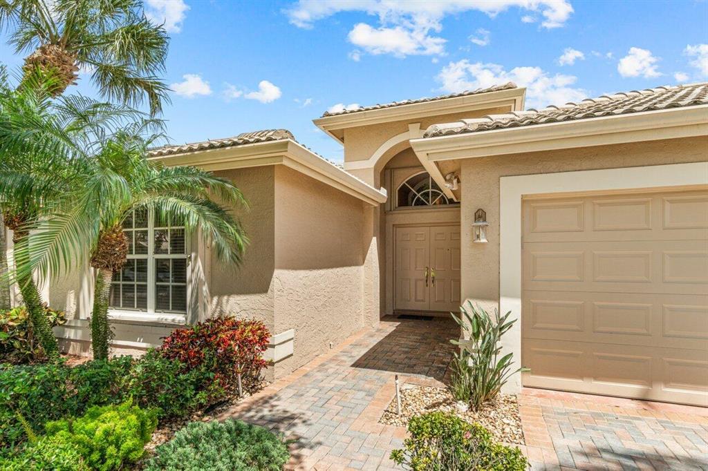 Valencia Lakes - Residential