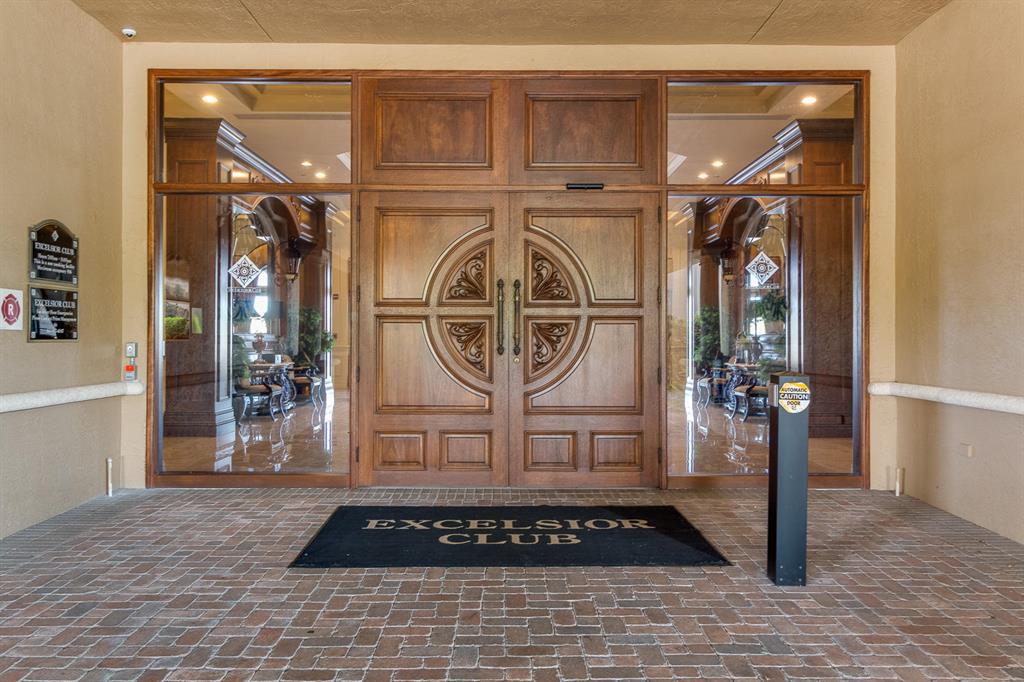 Valencia Lakes - Residential