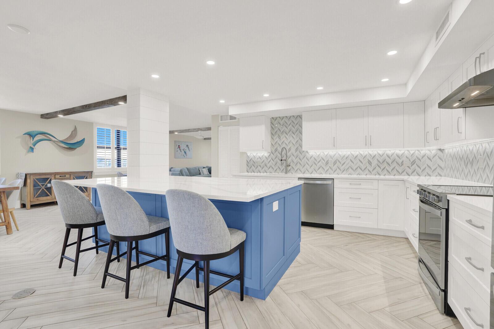 JUNO BY THE SEA NORTH THE - Residential