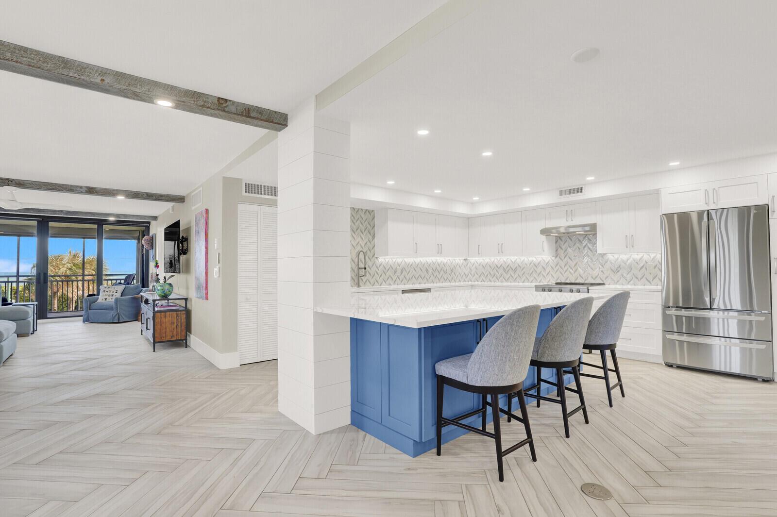 JUNO BY THE SEA NORTH THE - Residential