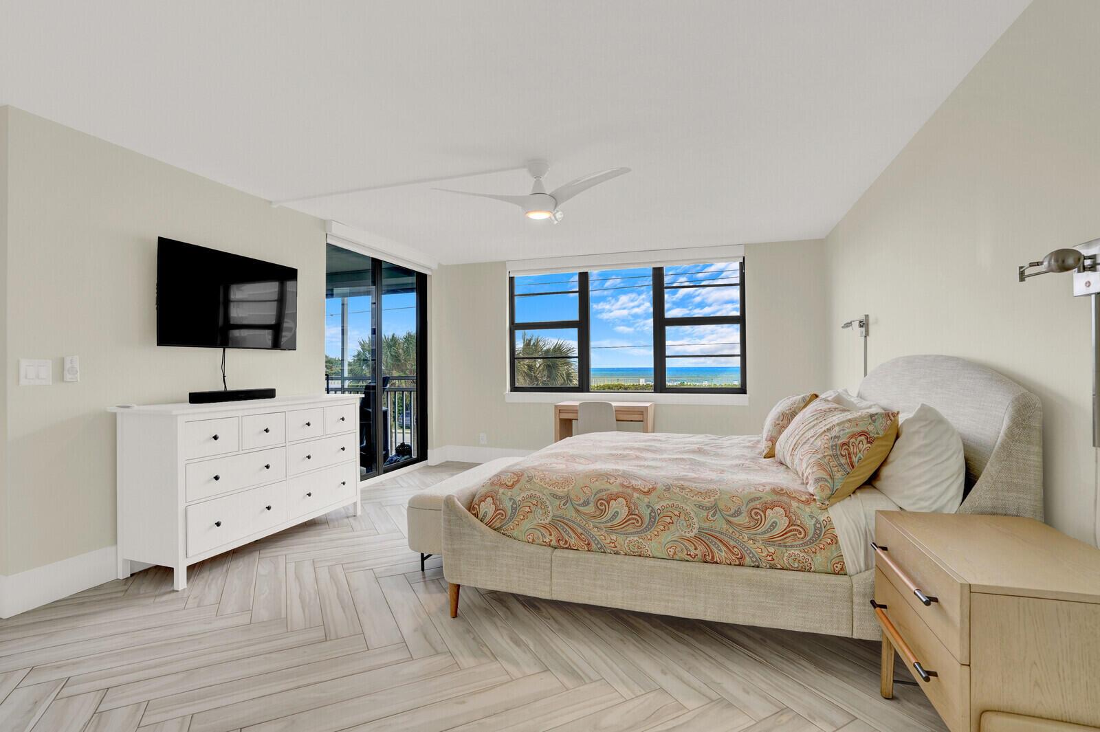 JUNO BY THE SEA NORTH THE - Residential