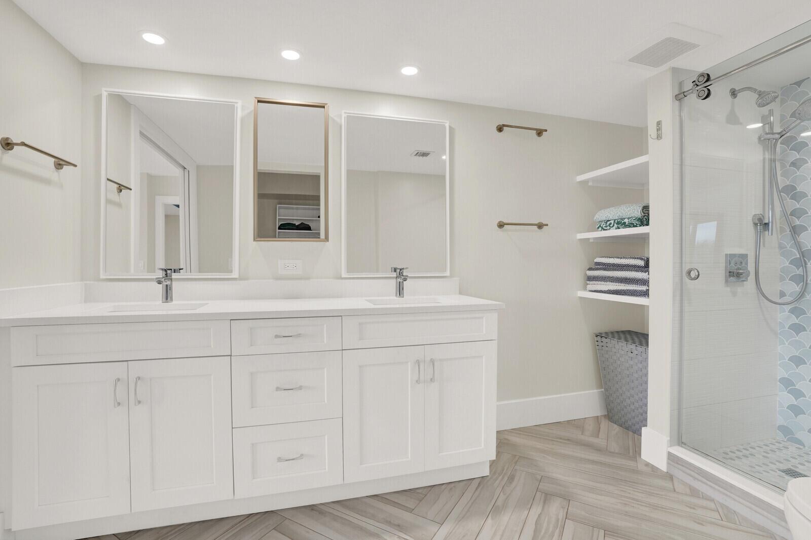 JUNO BY THE SEA NORTH THE - Residential