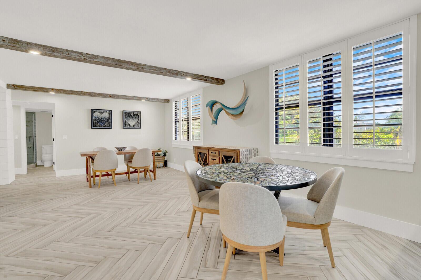 JUNO BY THE SEA NORTH THE - Residential