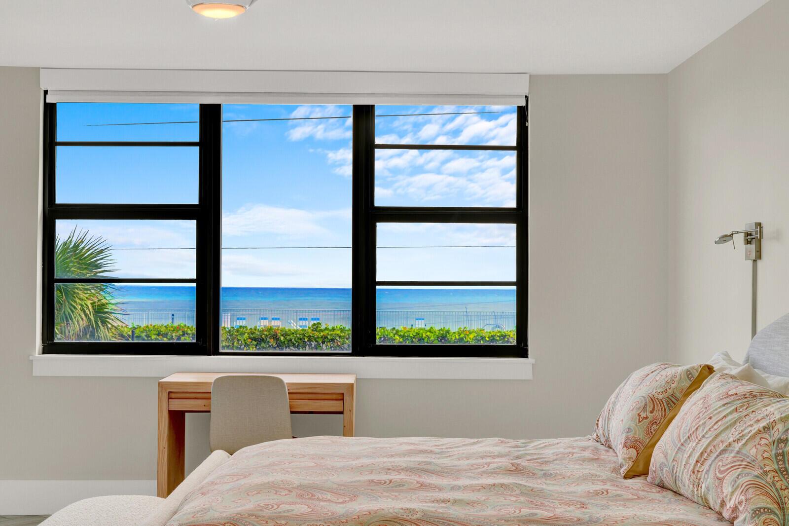 JUNO BY THE SEA NORTH THE - Residential