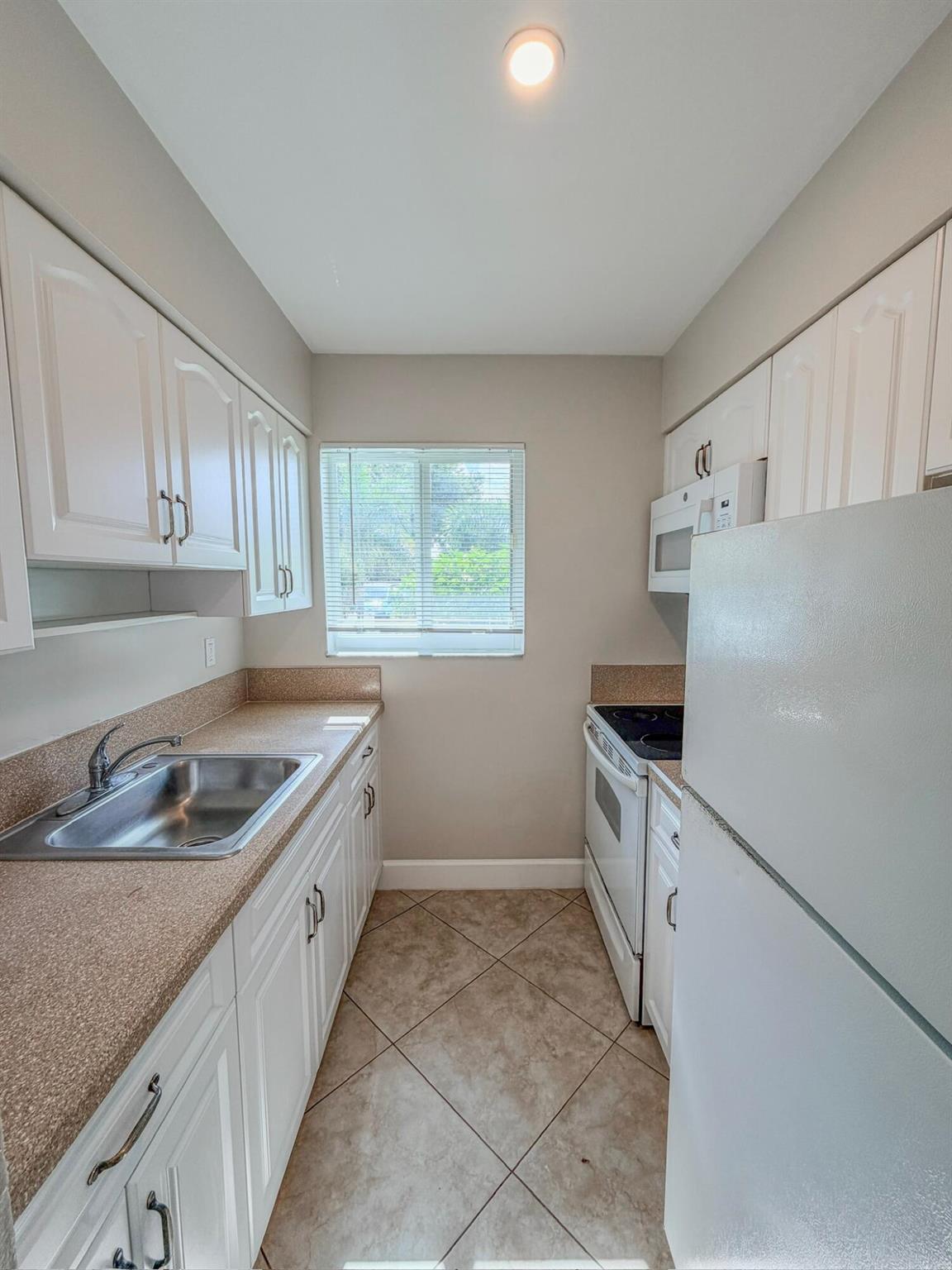 VILLA RICA - Residential Lease