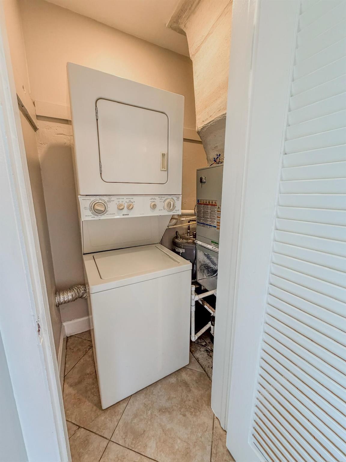 VILLA RICA - Residential Lease