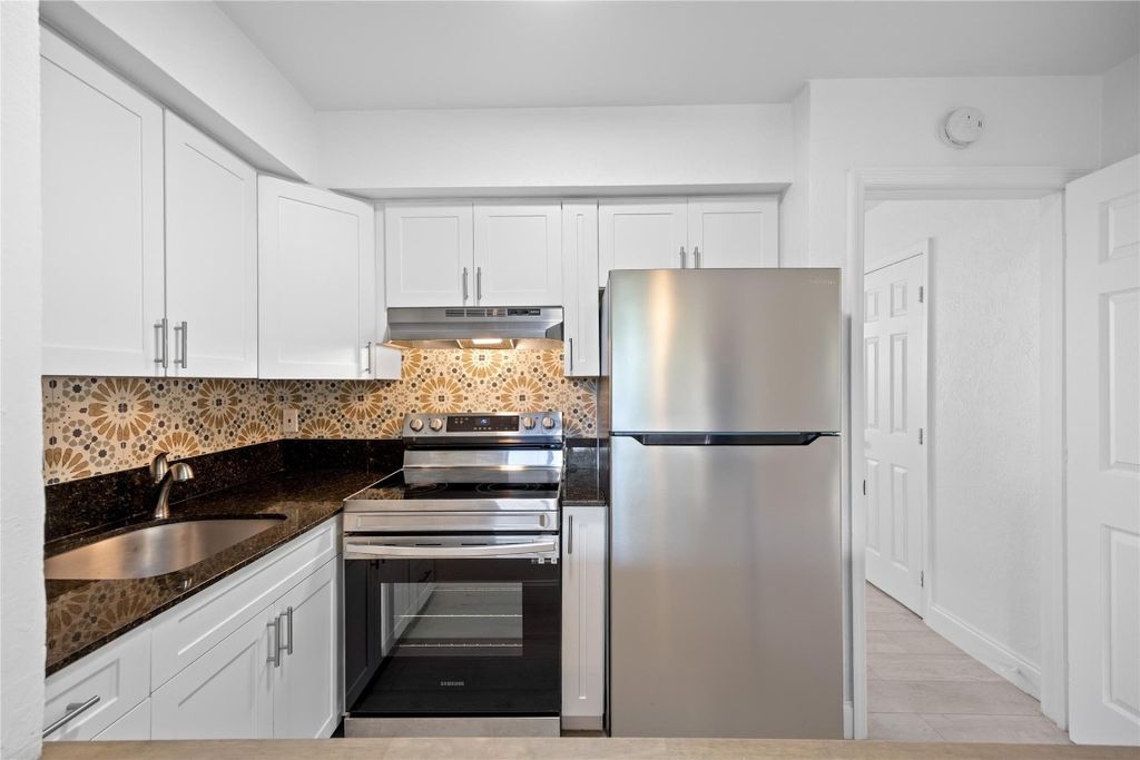 Photo of 1125 SW 15 Avenue #1, Fort Lauderdale, FL 33312 (MLS # F10543823)