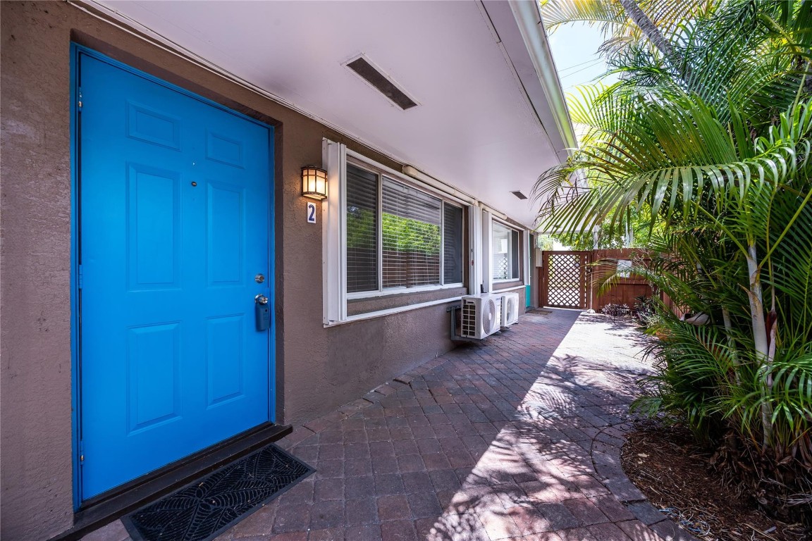 RIVERSIDE - Residential Lease