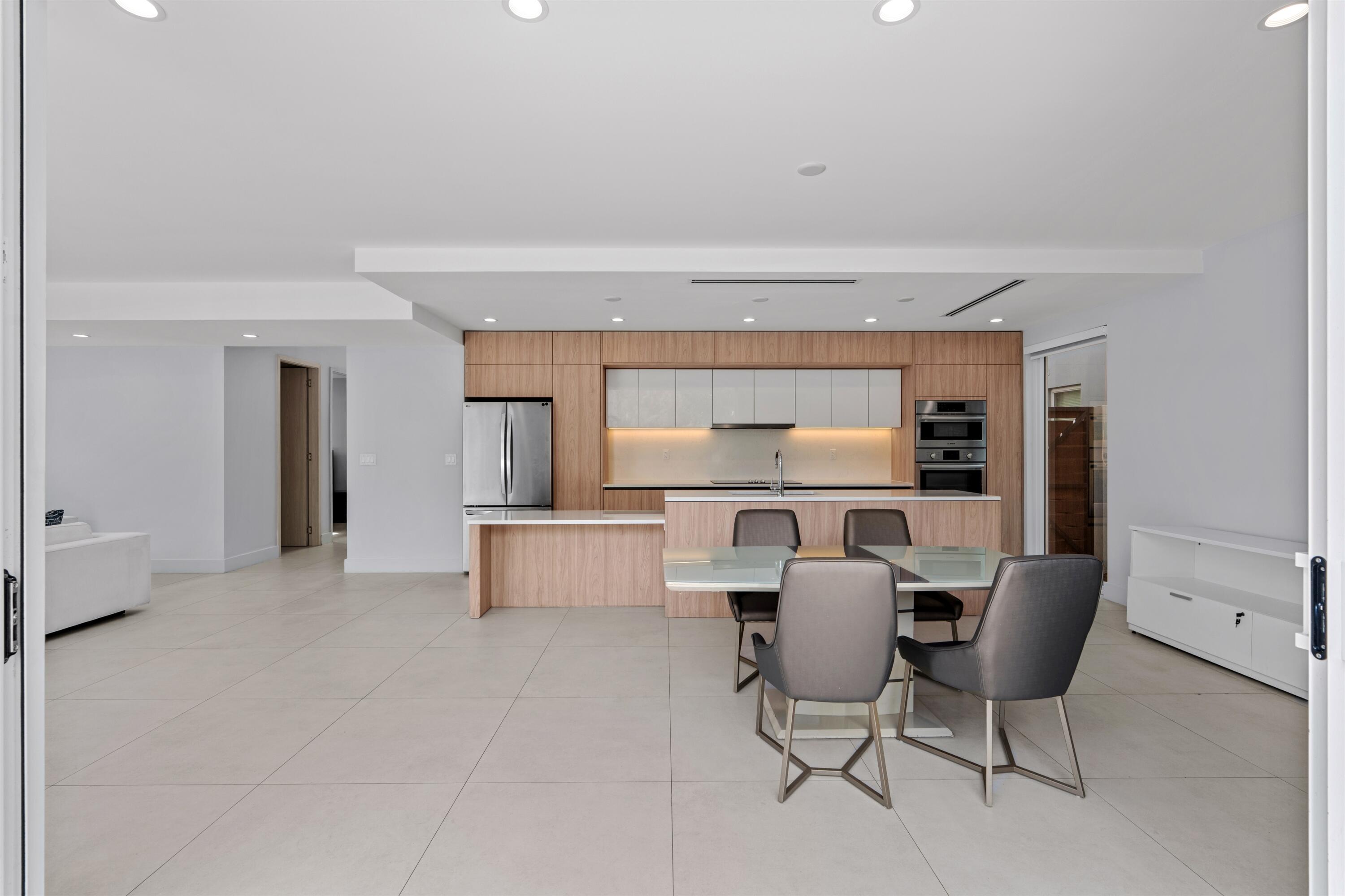 CROISSANT PARK RIVER SEC - Residential