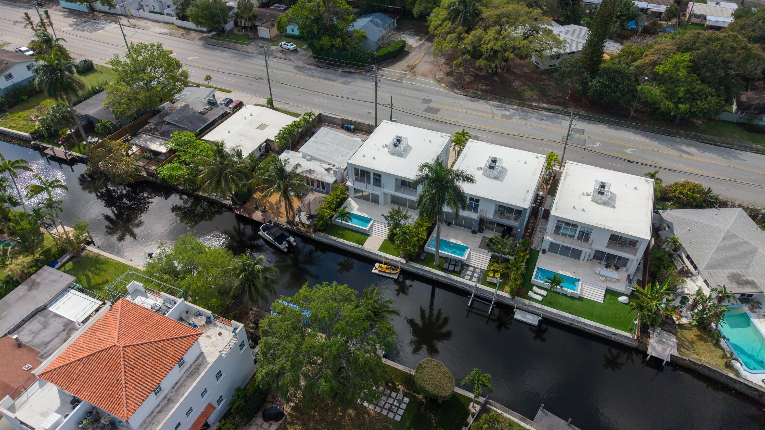 CROISSANT PARK RIVER SEC - Residential