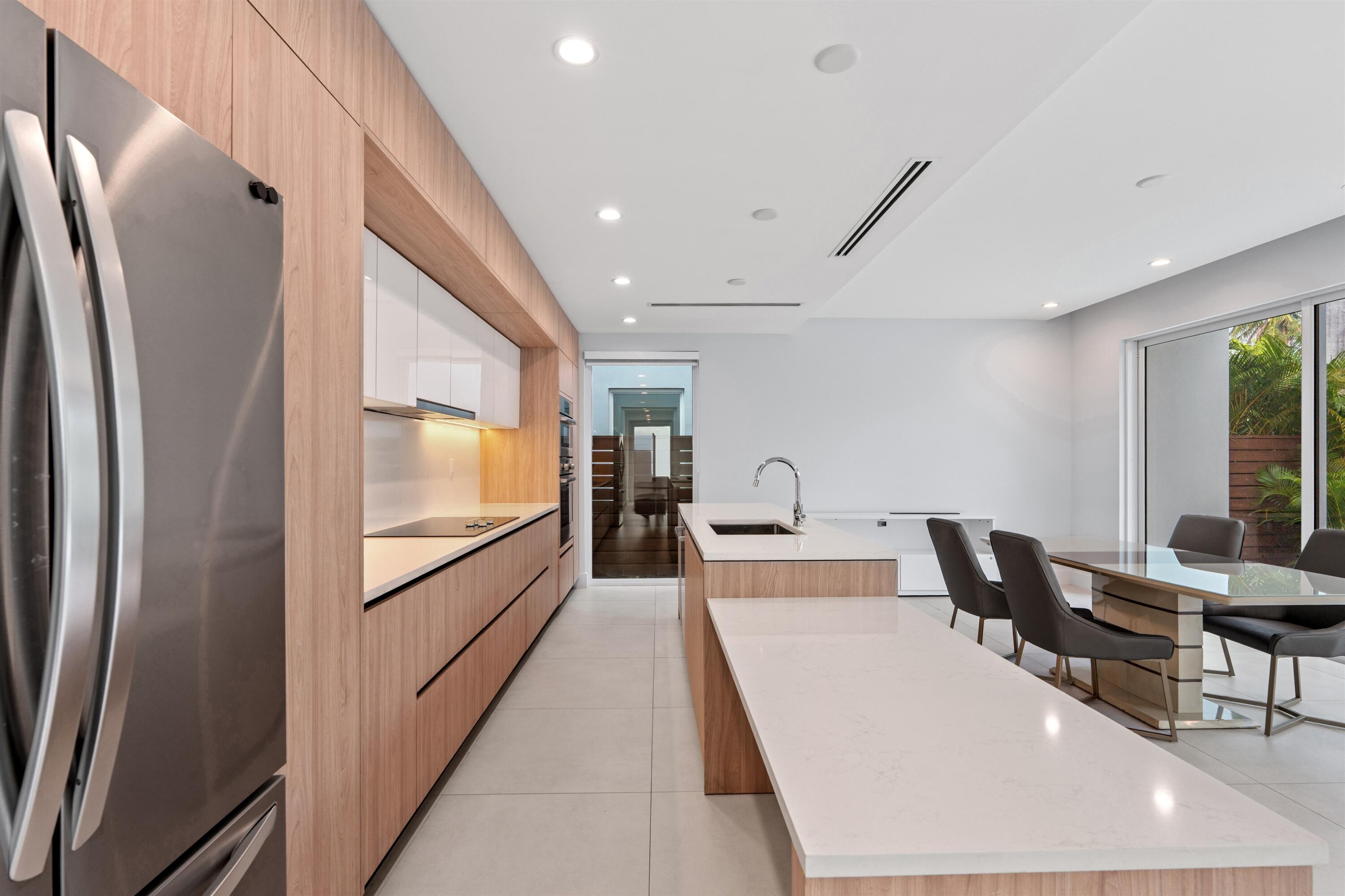 CROISSANT PARK RIVER SEC - Residential