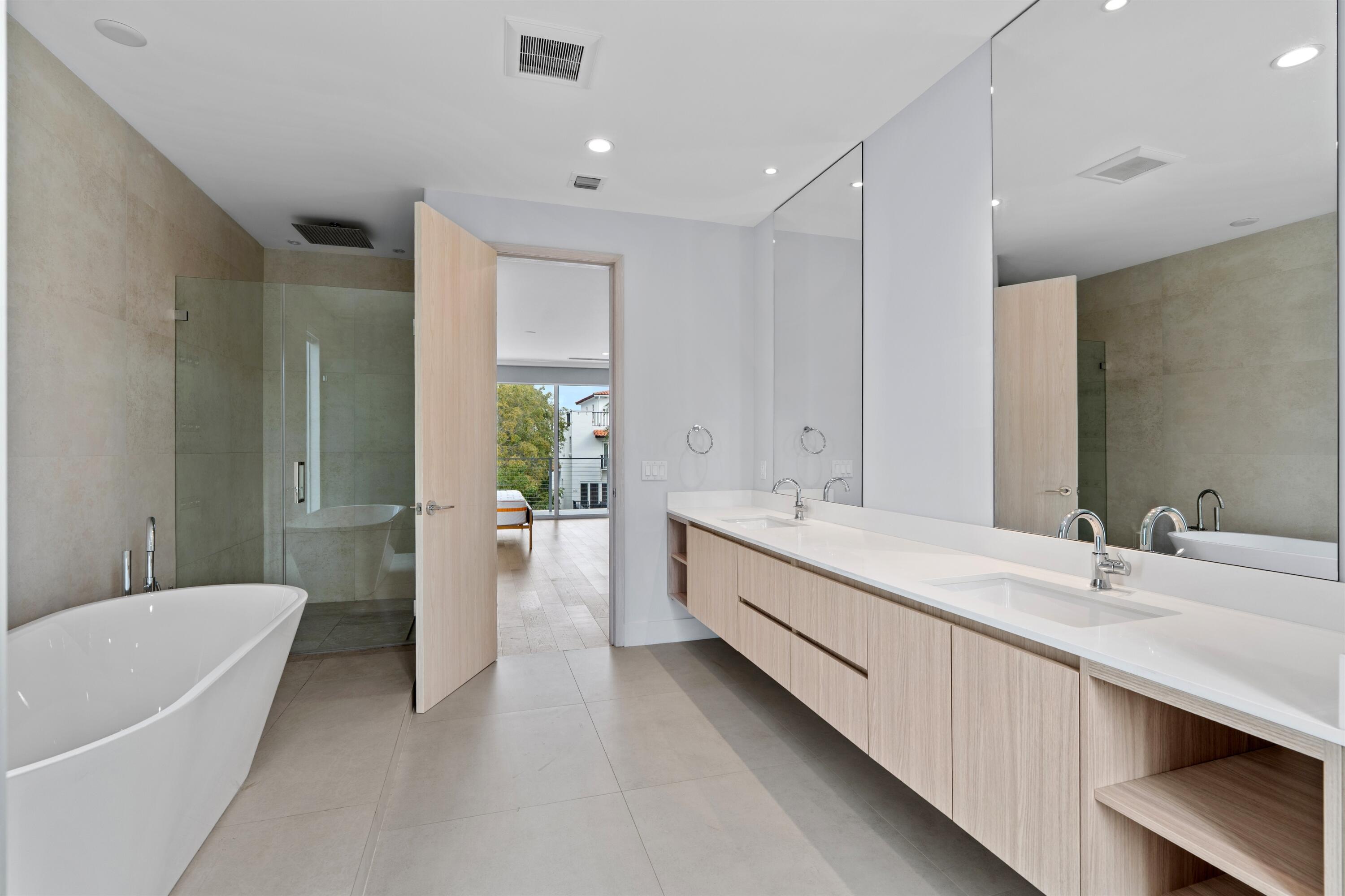 CROISSANT PARK RIVER SEC - Residential