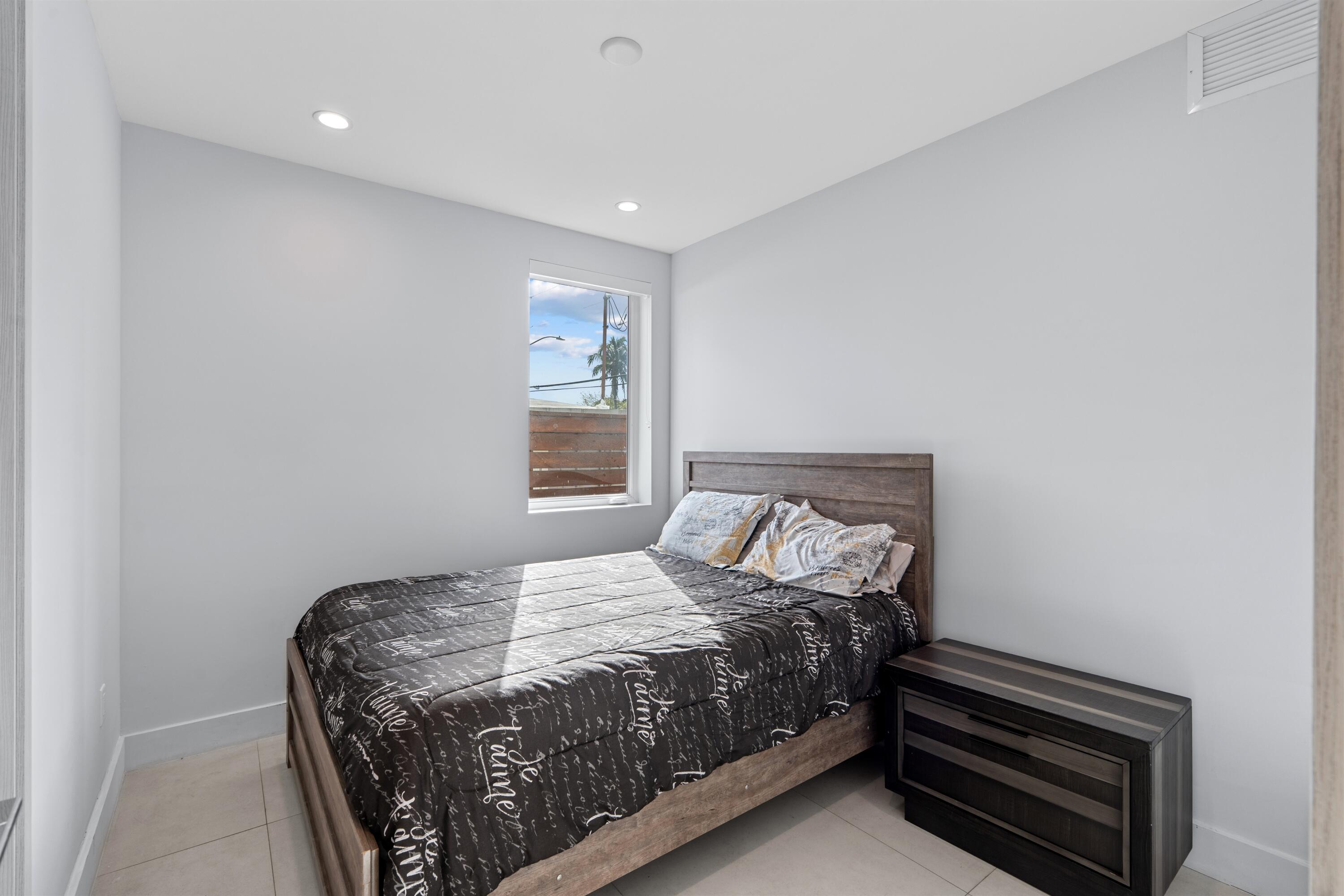 CROISSANT PARK RIVER SEC - Residential