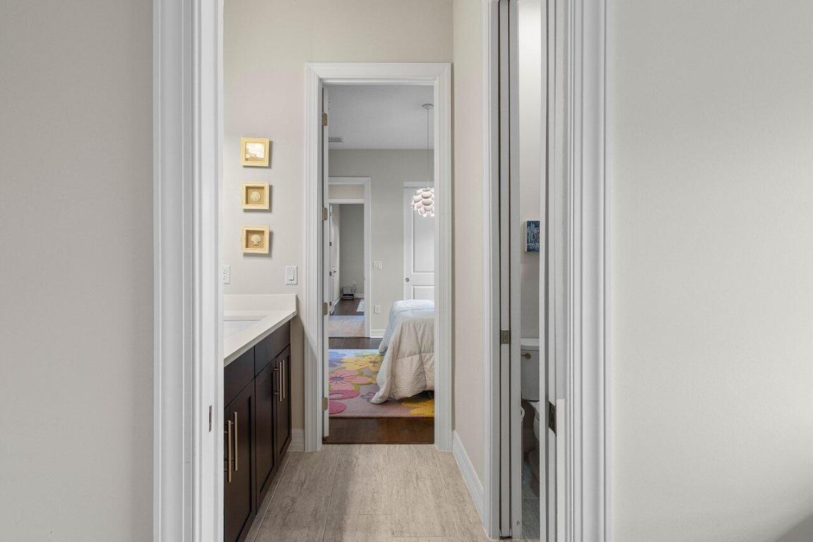 ANCIENT TREE - Residential