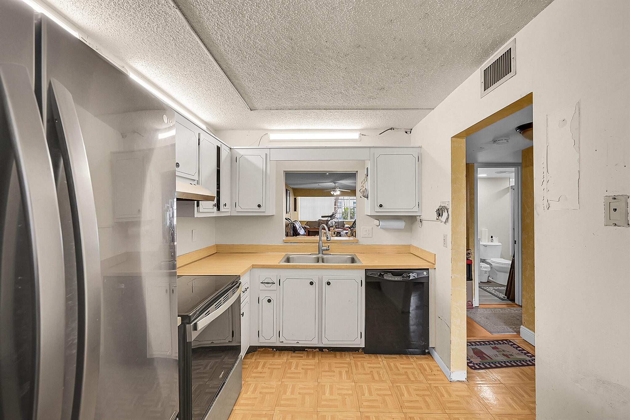 SABAL PINE SOUTH CONDO - Residential
