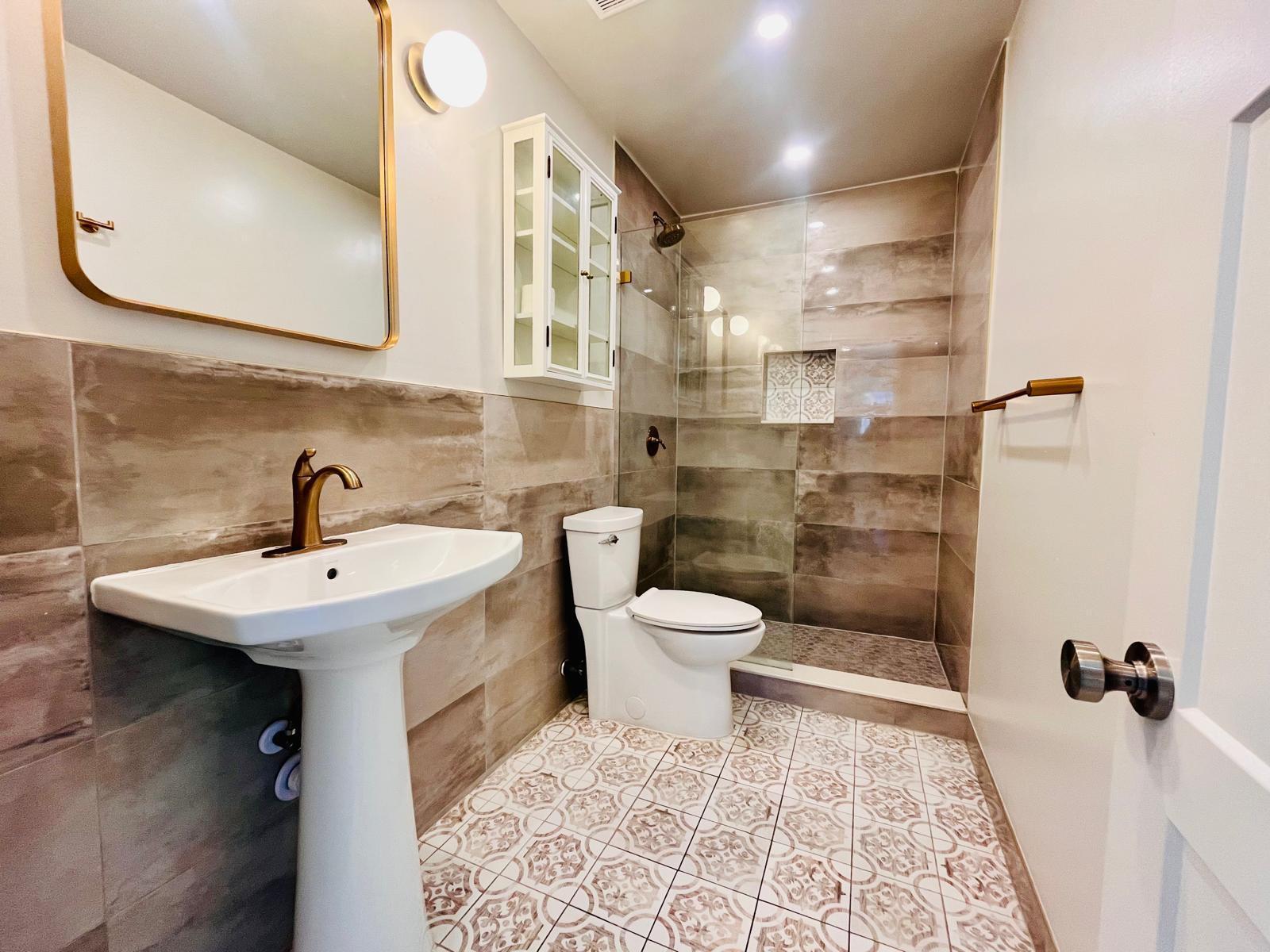 PROGRESSO 2-18 D - Residential Lease