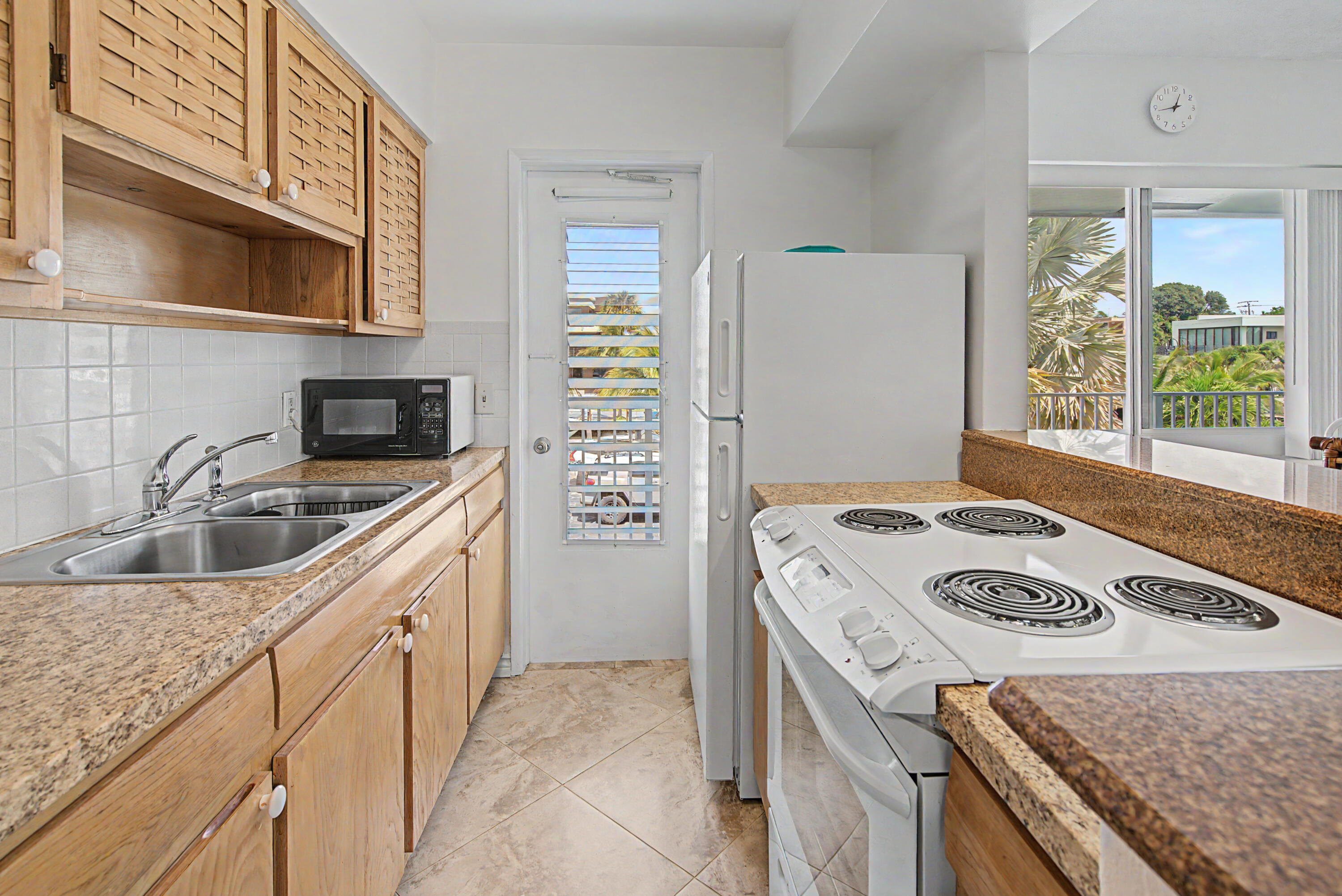 RIO-MAR APTS CO-OP - Residential