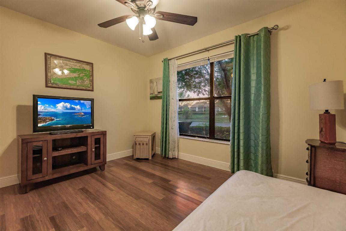 VILLAS OF WILLOW BEND - Residential