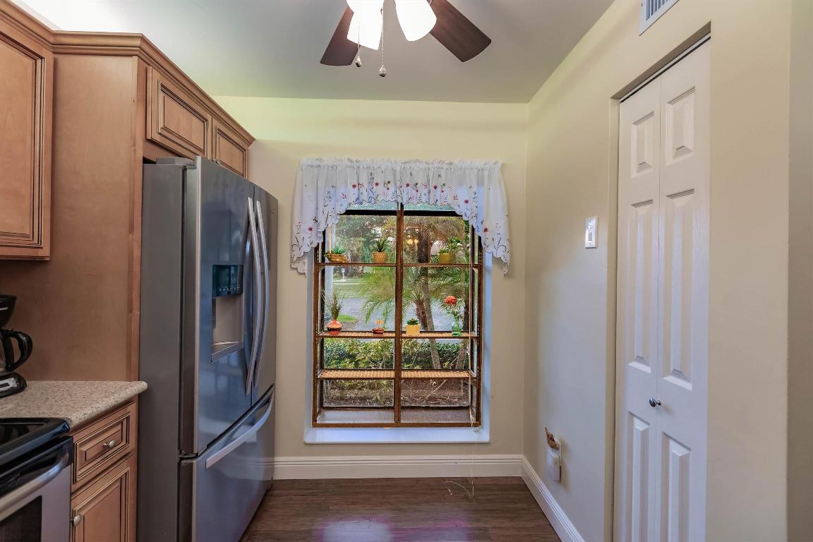 VILLAS OF WILLOW BEND - Residential